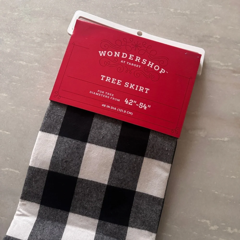 NWT 48in Buffalo Plaid Christmas Tree Skirt Black/Ivory - Wondershop